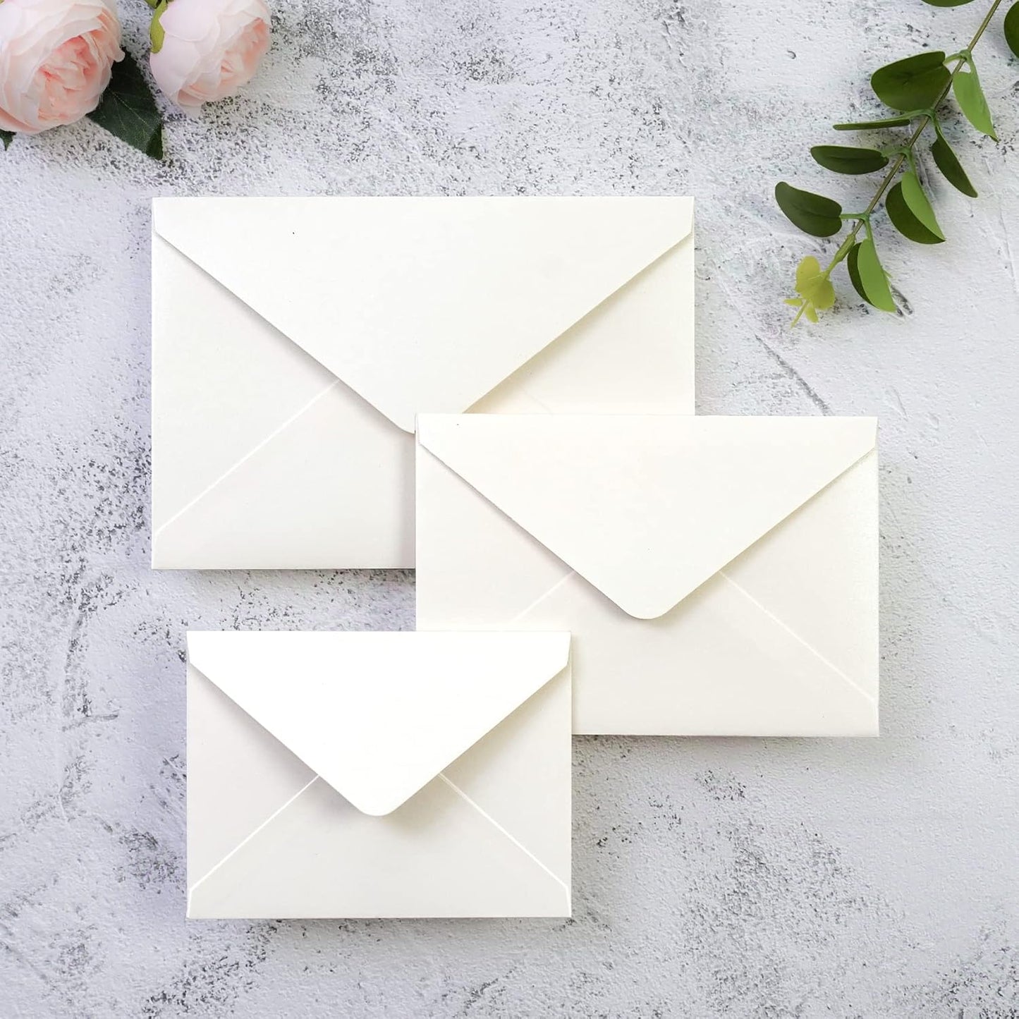 50 Pcs/Pack A7 Envelopes, 5.25 X 7.48'' Shimmer Ivory Envelope, Perfect 5X7 Envelopes for Wedding Invitation Cards, Christmas Gift Cards Envelope, Acrylic Invitations, Photos