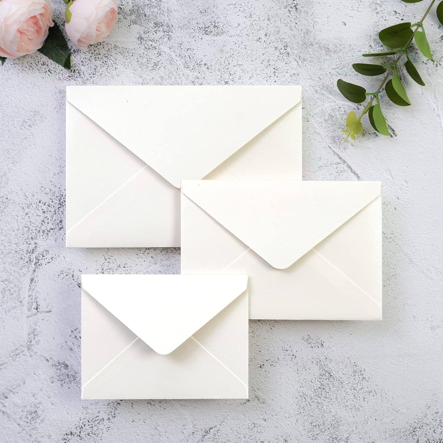 50 Pcs/Pack A7 Envelopes, 5.25 X 7.48'' Shimmer Ivory Envelope, Perfect 5X7 Envelopes for Wedding Invitation Cards, Christmas Gift Cards Envelope, Acrylic Invitations, Photos