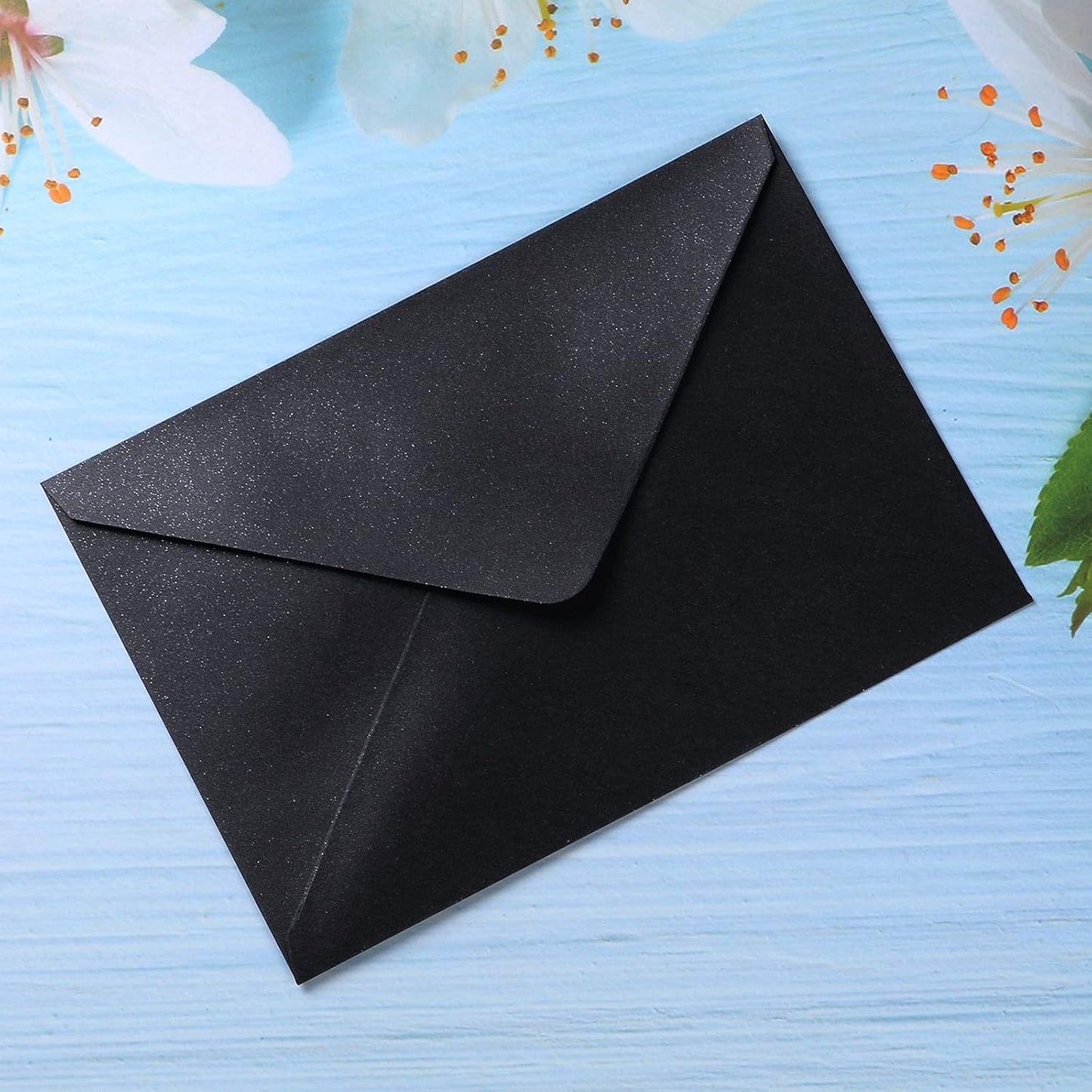 50 Pieces/Pack A7 Envelopes, 5.25 X 7.5'' Black Shiny Envelopes Perfect for 5X7'' Invitation Cards, Weddings Invitations, Photos, Greeting Cards, Christmas Gift Cards
