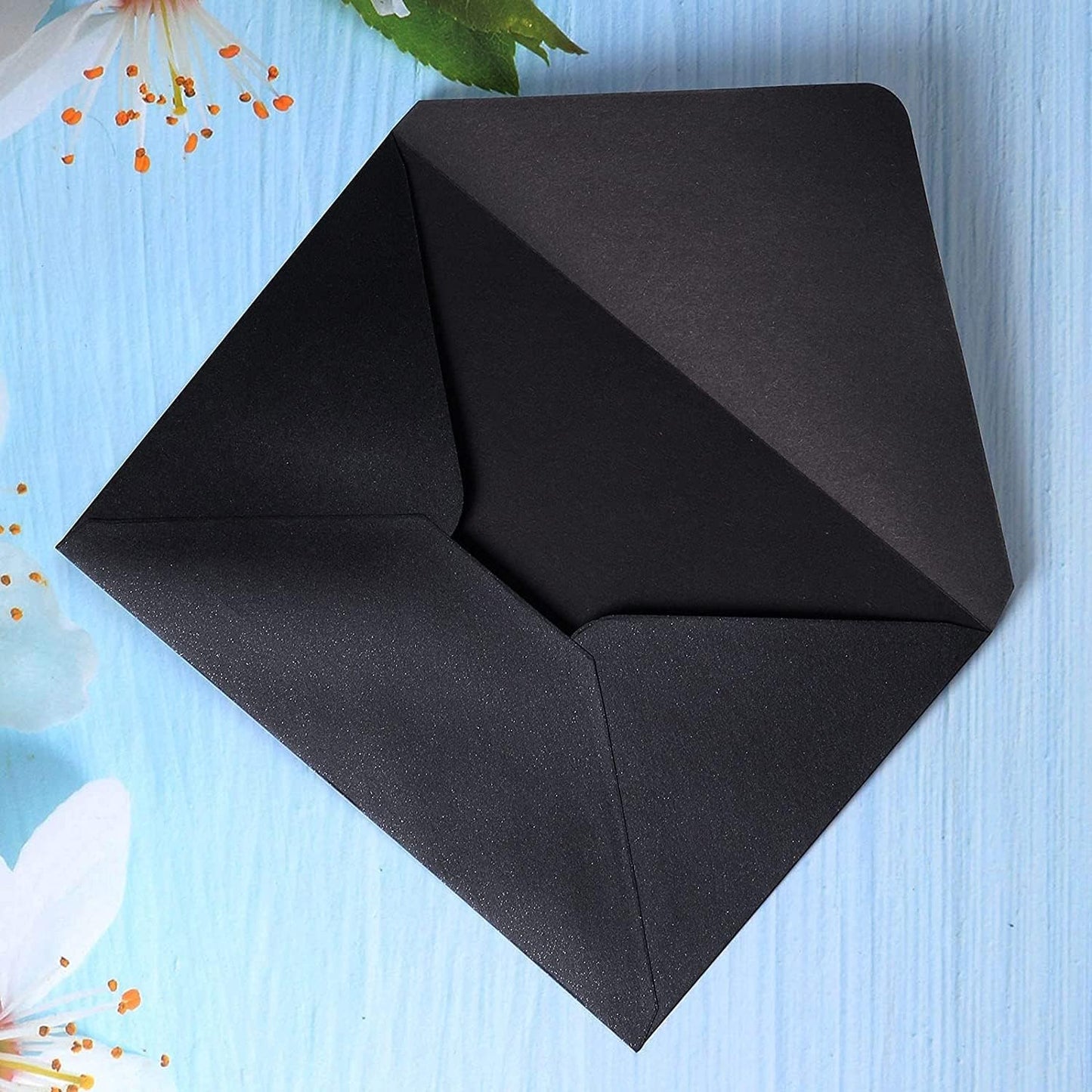 50 Pieces/Pack A7 Envelopes, 5.25 X 7.5'' Black Shiny Envelopes Perfect for 5X7'' Invitation Cards, Weddings Invitations, Photos, Greeting Cards, Christmas Gift Cards