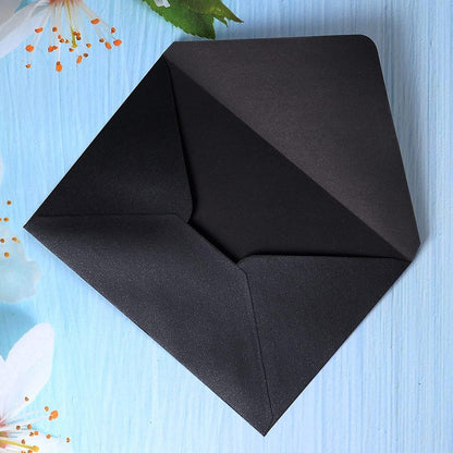 50 Pieces/Pack A7 Envelopes, 5.25 X 7.5'' Black Shiny Envelopes Perfect for 5X7'' Invitation Cards, Weddings Invitations, Photos, Greeting Cards, Christmas Gift Cards